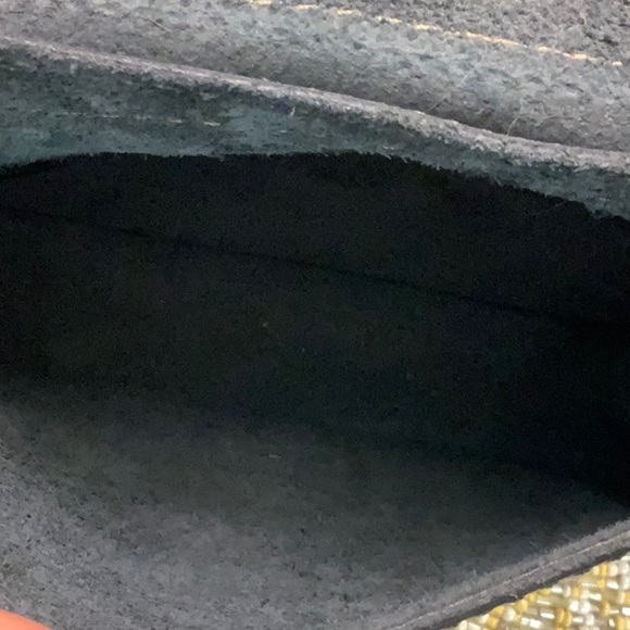 Cute Fossil Crossbody Bag - Picture 5 of 6